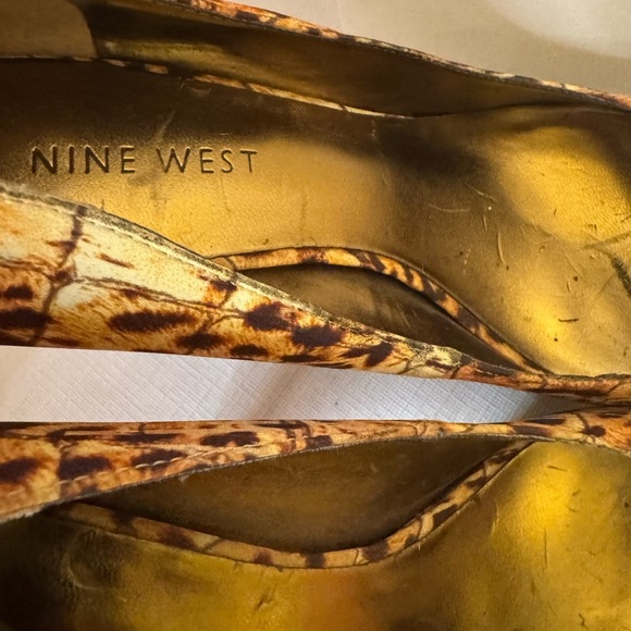 Nine West Leopard Print Peep Toe Heels Size 6 Fast Shipping - Picture 9 of 13